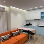 Beachside Modern Sarandë