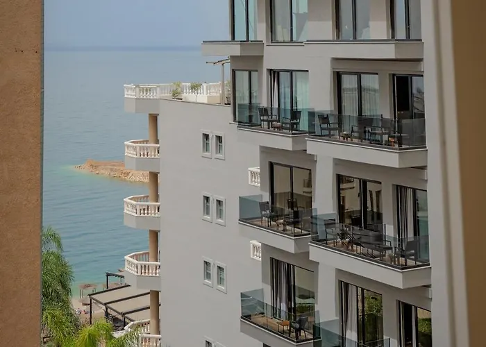 Beachside Modern Saranda