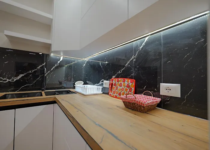 Beachside Modern Daire